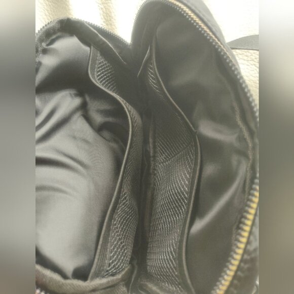 Belt Bag with 'Hummingbird' embroidered design by Philip Joe, Salish - Picture 3 of 4